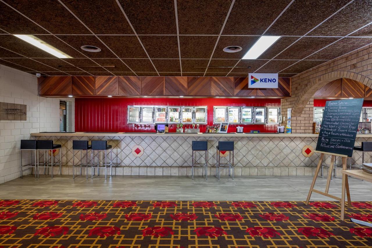 Leichhardt Hotel Motel 클론커리 외부 사진