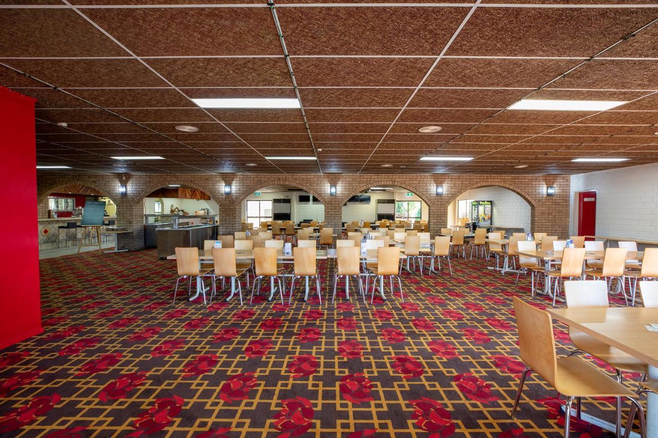 Leichhardt Hotel Motel 클론커리 외부 사진